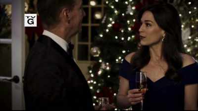 I can't wait to do
the final tallies and see - Christmas Wishes & Mistletoe Kisses