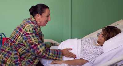 - I can't wait to see
Cecilia's little face. - Me, too. - Parallel Mothers