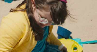 - I can't walk, I
was born like this. - Justine