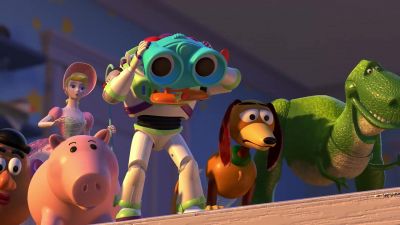 I can't watch Can someone cover my eyes - Toy Story 2