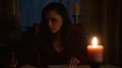 - Cecile.
- [gasps] - The Flash