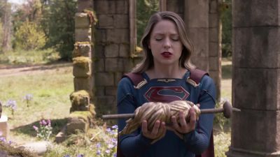 Cgyrzyx. - Supergirl
