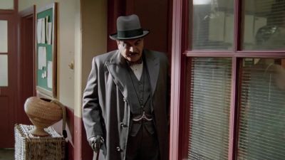 Check in her dressing room. - Agatha Christie's Poirot