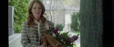 I come in peace, bearing gifts. - The Ex-Wife