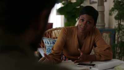 I could be a mom.
I-I could work with Gordon. - The Red Line