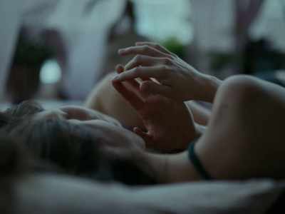 I could keep you here
with me all day. - Girl Picture