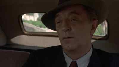 I couldn't figure out why
had Tommy ray had given me - The Big Sleep