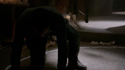 I couldn't get to her. - The Originals