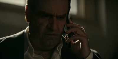 I couldn't get the jewels
into Viti's car. - The Penguin
