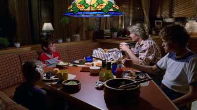- I couldn't have imagined it.
- Maybe it was a pervert or
deformed kid or something. - Spielberg