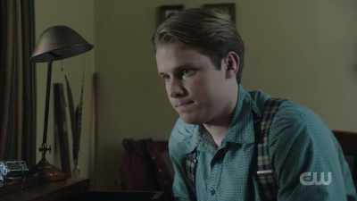 I couldn't make
Mary Ellen into a pilot - The Waltons' Homecoming