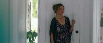 I couldn't quite hear that last bit.
Could you just repeat that? - How to Please a Woman