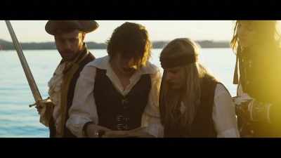 "I couldn't stab the knife into the rock - Time Pirates
