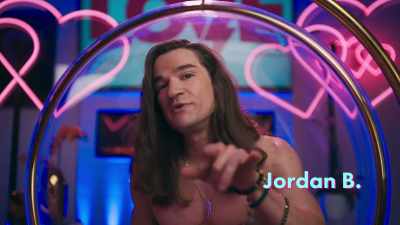 I currently drive
a 2009 Ford Fiesta, - Zoey 102