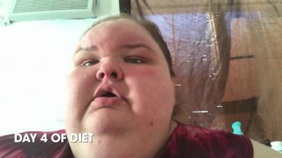 I CUT OUT THE BURGERS ‐‐ - 1000-lb Sisters