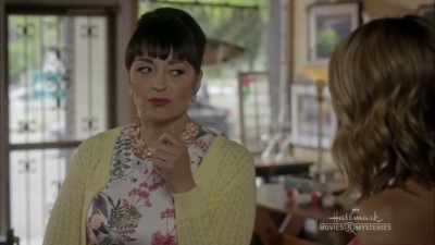 I dated a boy - Garage Sale Mystery: A Case Of Murder
