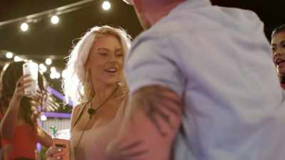 I DEFINITELY, DEFINITELY,
DEFINITELY WANT TO KEEP TALKING - Love Island