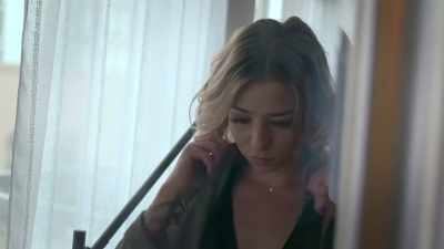 I was definitely freaking out
a little bit, - Sex Next Door