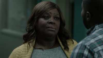 - I did it for us.
- I'm a cop, Ruby. - Good Girls