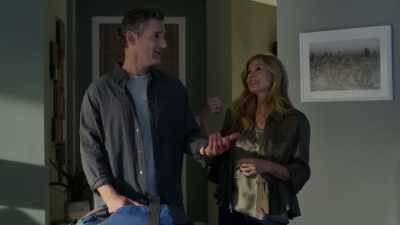 - I did.
[laughs] - Dirty John