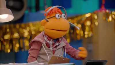 -I didn't arrange a referee.
-(SQUAWKS) - Muppets Now