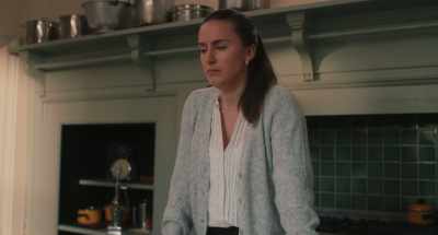 - I didn't come here - She is Love