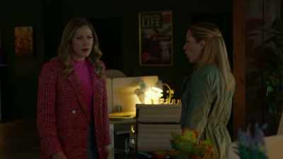 I didn't damage any property, - Nelly Knows Mysteries: A Fatal Engagement