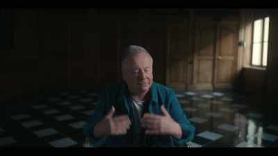 I didn't have any problem
or anything, - Simple Minds: Everything is Possible