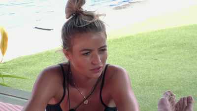 I DIDN'T KNOW HOW TO EXPLAIN
THAT TO HER. - Love Island
