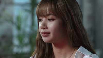 I didn't know
that we would become this famous. - Blackpink: Light Up the Sky