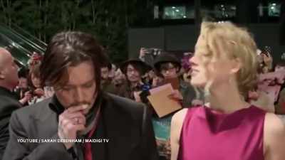 I didn't know if the bottle
that he had inside me was broken. - Johnny vs Amber: The US Trial