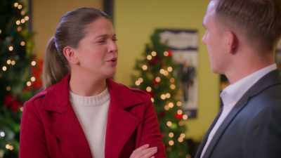 I didn't know you were that
desperate to get - Meet Me Under the Mistletoe