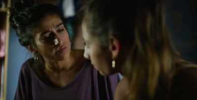 I didn't make an effort with you
to hear this crap. What's wrong? - Carmen & Lola