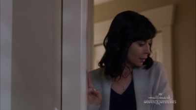 I didn't mean to scare you. - Home for Christmas Day
