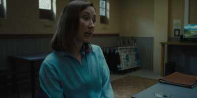 - I didn't mean she was a bitch.
- Whatever claims you make, she's gone. - Adolescence
