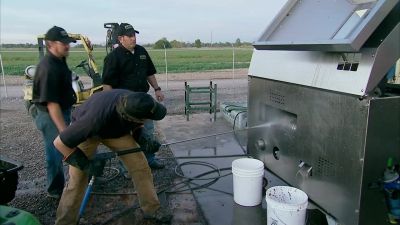 I DIDN'T NEED PERRY OR BOB
TO SHOW ME - Dirty Jobs