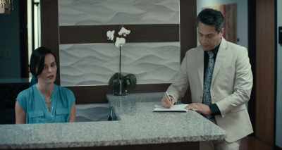 I didn't realize you had
a medical degree, Diana. - Murder RX