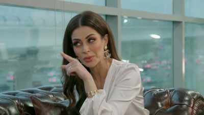 I didn't say pink
wasn't gonna be inside. - The Real Housewives of Dubai