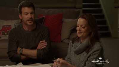 - I didn't say yes.
- [laughs] - Sister Swap: A Hometown Holiday