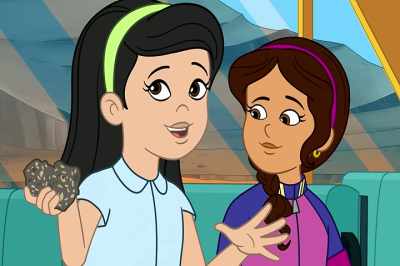-I didn't see that coming!
-This is crazy exciting! - The Magic School Bus Rides Again
