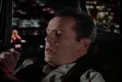 I DIDN'T TELL HER
THE WHOLE TRUTH. - Moonlighting