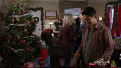 I didn't think I was gonna get
to see you guys! - Road to Christmas