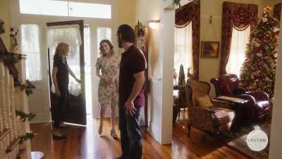 I didn't think you were
gonna be home until tomorrow. - The Christmas Contract