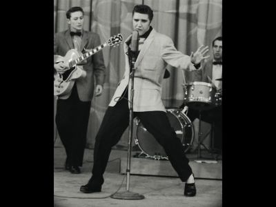 I didn't understand Elvis.
The sexuality turned me off. - Beatles '64