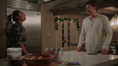 I didn't wanna cook
in my cream sweater, - Christmas Unleashed