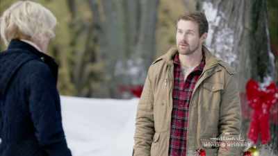 I didn't wanna lose that,
or you. - Romance at Reindeer Lodge