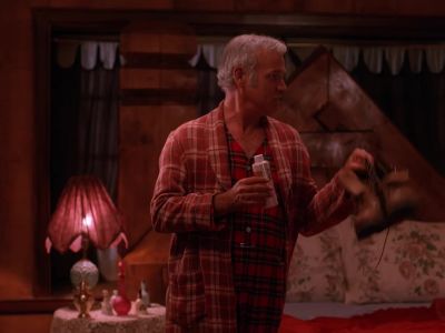 I didn't want to get mink oil
on my bedspread. - Twin Peaks