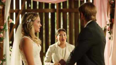 I do! Absolutely. - A Very Country Wedding