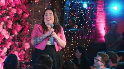 -I do.
-[audience laughs] - Liza Treyger: Night Owl