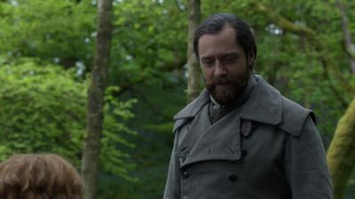 I do believe I've picked up
a few lice myself. - Outlander